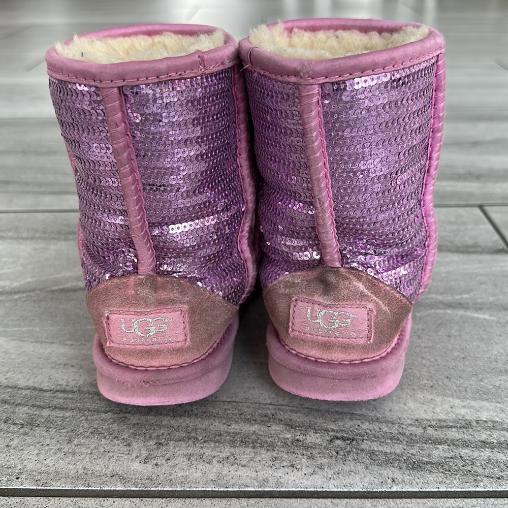 Pink UGG girls 13 - Picture 2 of 5
